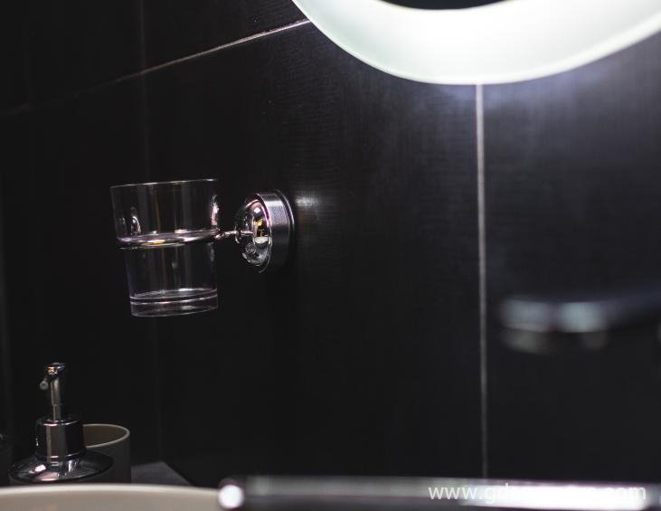 P D - Bathroom 3